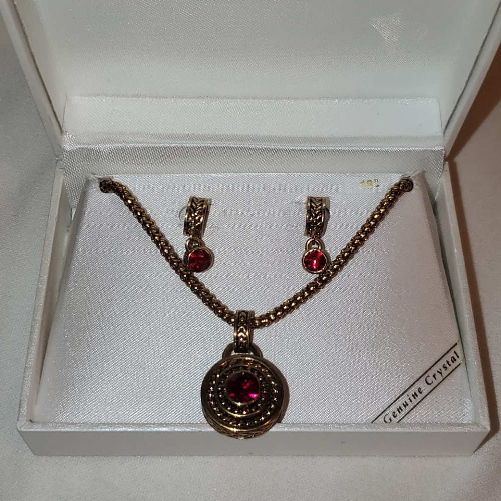 Cristal set earring and necklace 18" - Picture 5 of 8